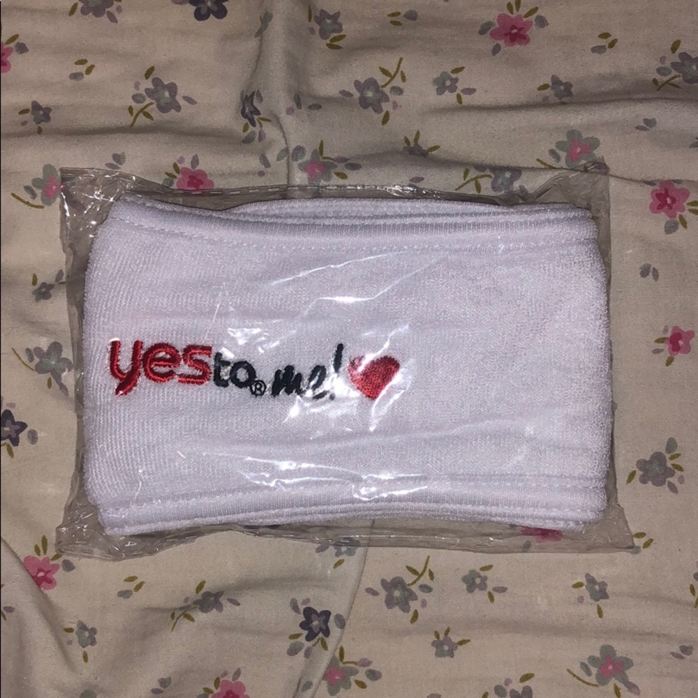 Yes to Tomatoes Spa Headband - Bundle Only